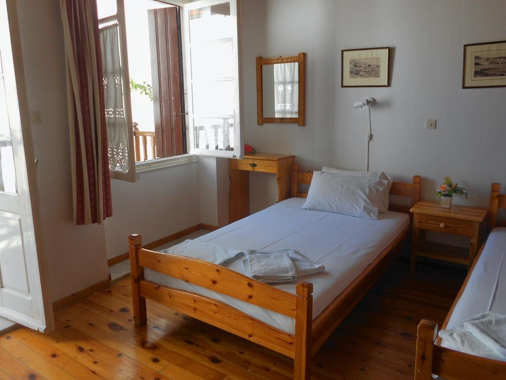 Aggela Guesthouse Skopelos Town Quarto foto