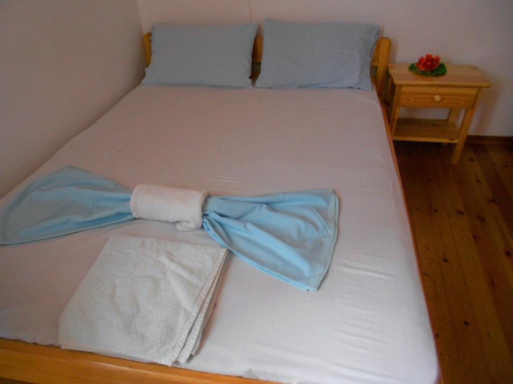 Aggela Guesthouse Skopelos Town Quarto foto